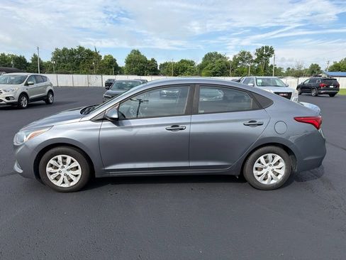 Used 2019 Hyundai Accent SE FWD image 4