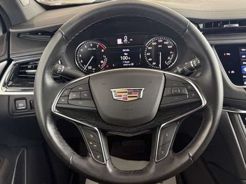 Used 2020 Cadillac XT5 Premium Luxury w/ LPO, Floor Liner Package AWD/4WD image 36