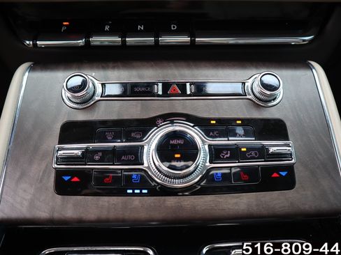 Used 2023 Lincoln Aviator Reserve w/ Elements Package Plus AWD/4WD image 18