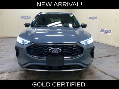 Certified 2024 Ford Escape ST-Line AWD/4WD image 8