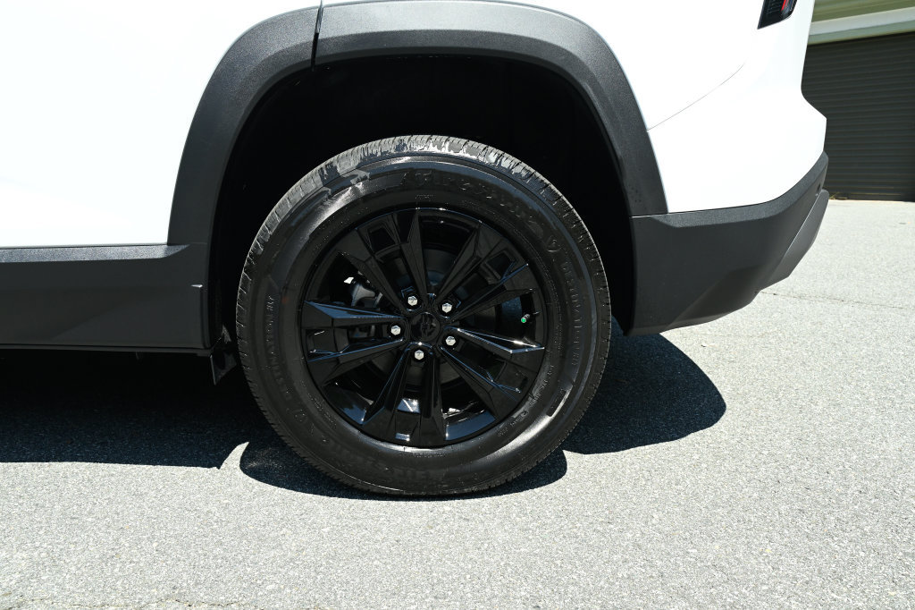 New 2026 Chevrolet Equinox LT AWD/4WD image 15