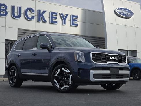 Used 2025 Kia Telluride S FWD image 2