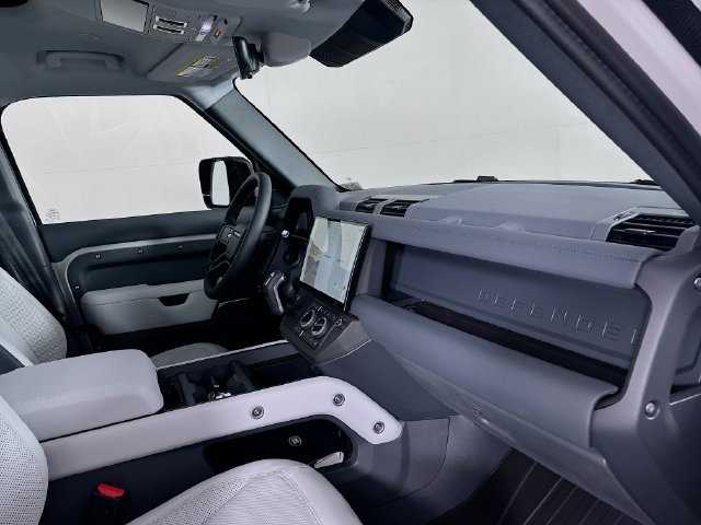 Used 2026 Land Rover Defender 110 S AWD/4WD image 27