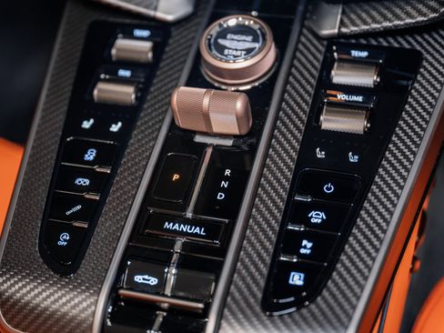 New 2026 Aston Martin Vanquish Convertible image 34