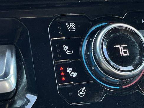 Used 2023 GMC Sierra 1500 Denali Ultimate image 9