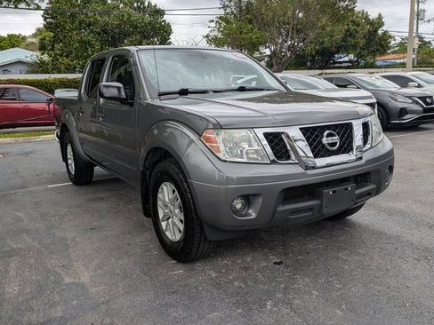 Used 2020 Nissan Frontier SV RWD image 3