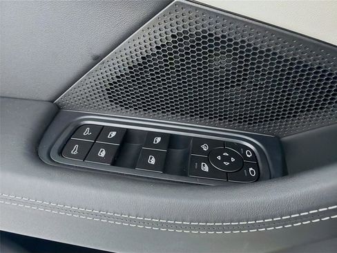 New 2026 Porsche Panamera 4 image 8