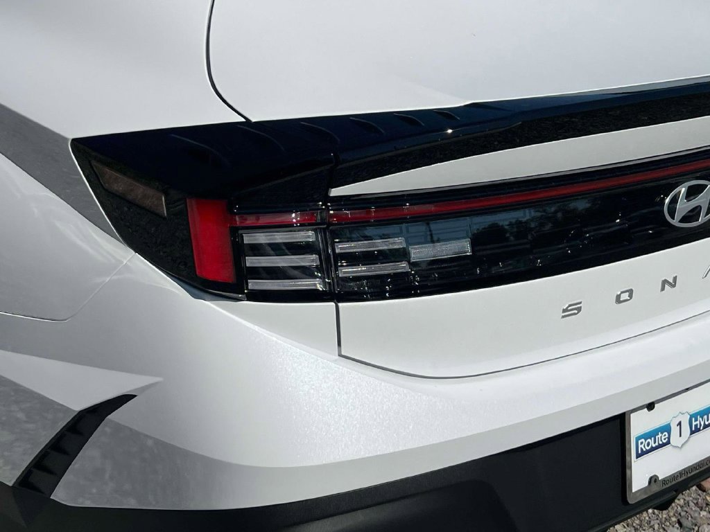 New 2026 Hyundai Sonata Blue FWD image 7