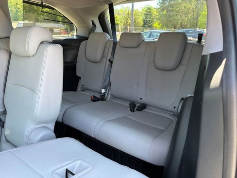 Used 2024 Honda Odyssey Touring image 17