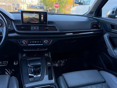 Used 2018 Audi SQ5 Prestige w/ Prestige Package AWD/4WD image 25