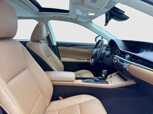 Used 2018 Lexus ES 350 w/ Premier Package FWD image 43