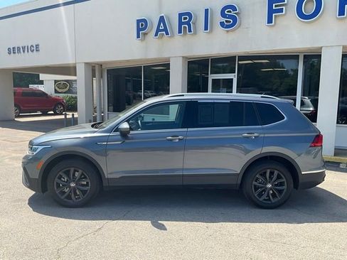 Used 2024 Volkswagen Tiguan SE FWD image 3