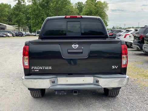 Used 2019 Nissan Frontier SV RWD image 6