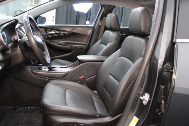 Used 2017 Chevrolet Malibu LT w/ Leather Package FWD image 14