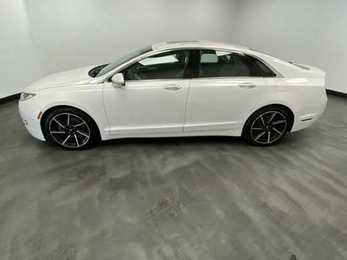 Used 2016 Lincoln MKZ AWD w/ Equipment Group 300A Reserve image 4