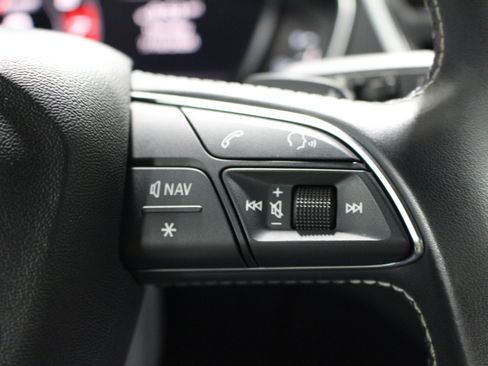 Used 2018 Audi SQ5 Premium Plus w/ Navigation Package AWD/4WD image 14
