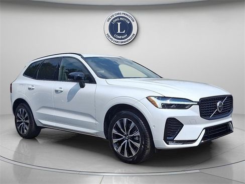 Certified 2025 Volvo XC60 B5 Plus image 1