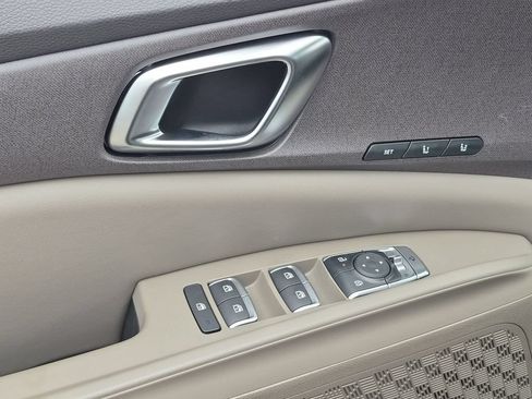 New 2026 Kia Carnival SX FWD image 24