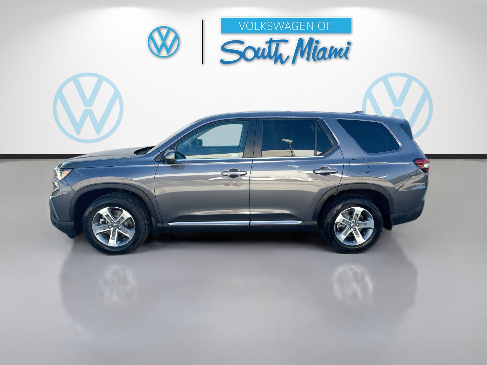 Used 2025 Honda Pilot EX-L image 4