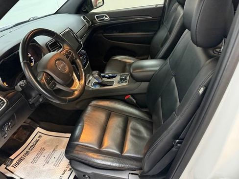 Used 2021 Jeep Grand Cherokee Limited image 15