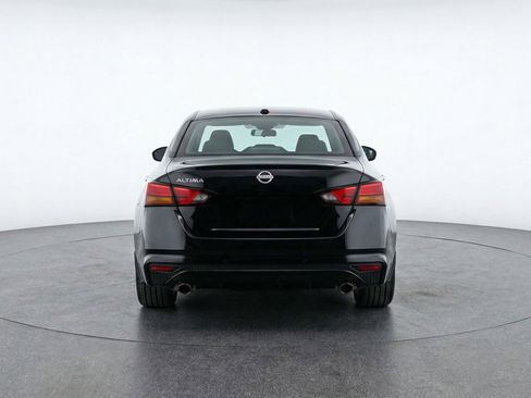 Used 2025 Nissan Altima 2.5 SV image 7