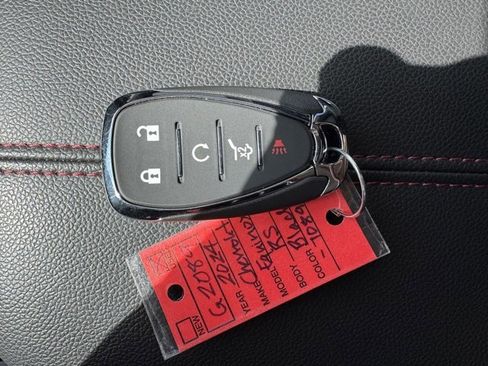 Used 2024 Chevrolet Equinox RS w/ RS Leather Package image 38
