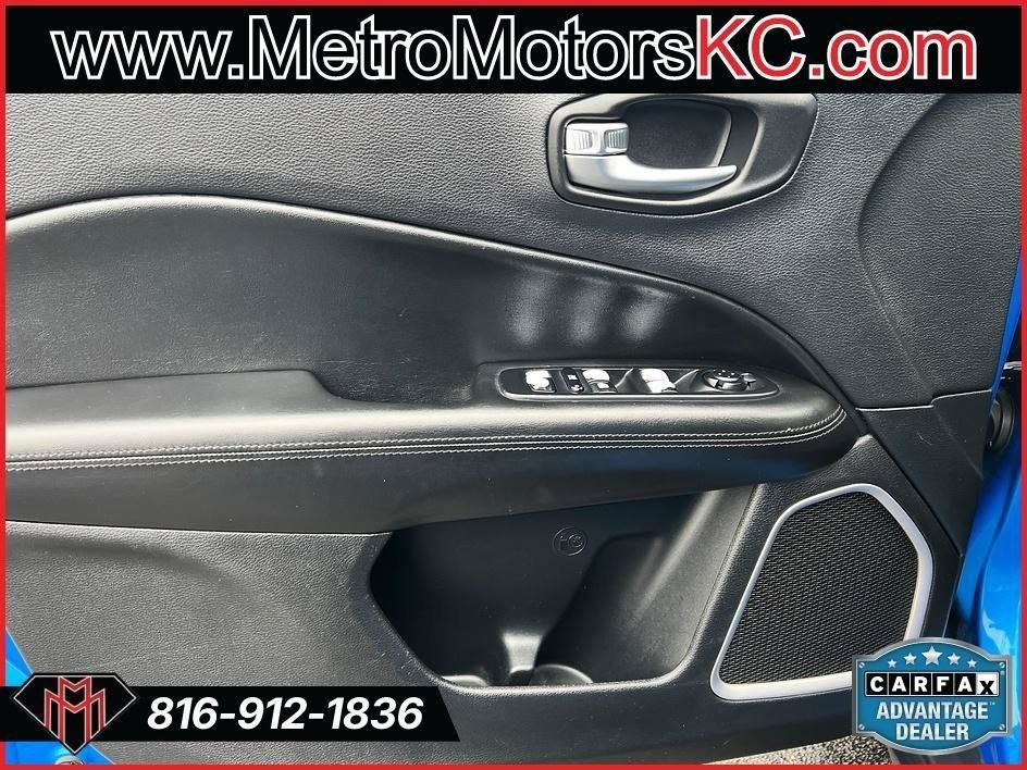 Used 2019 Jeep Compass Latitude FWD image 24
