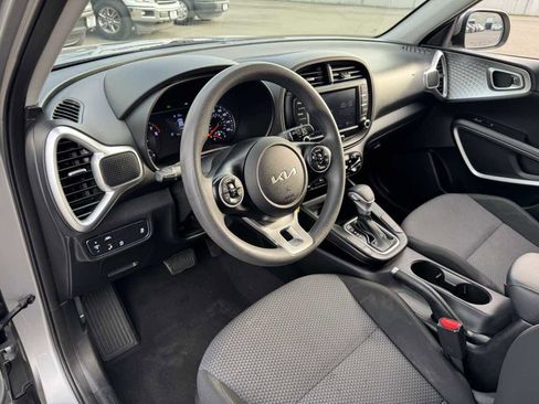 Used 2022 Kia Soul LX w/ Technology Package image 24