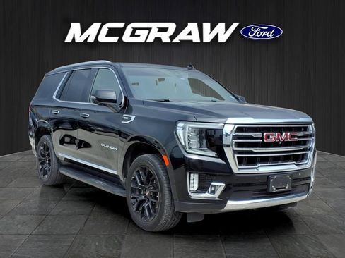 Used 2022 GMC Yukon SLT w/ SLT Luxury Package AWD/4WD image 3