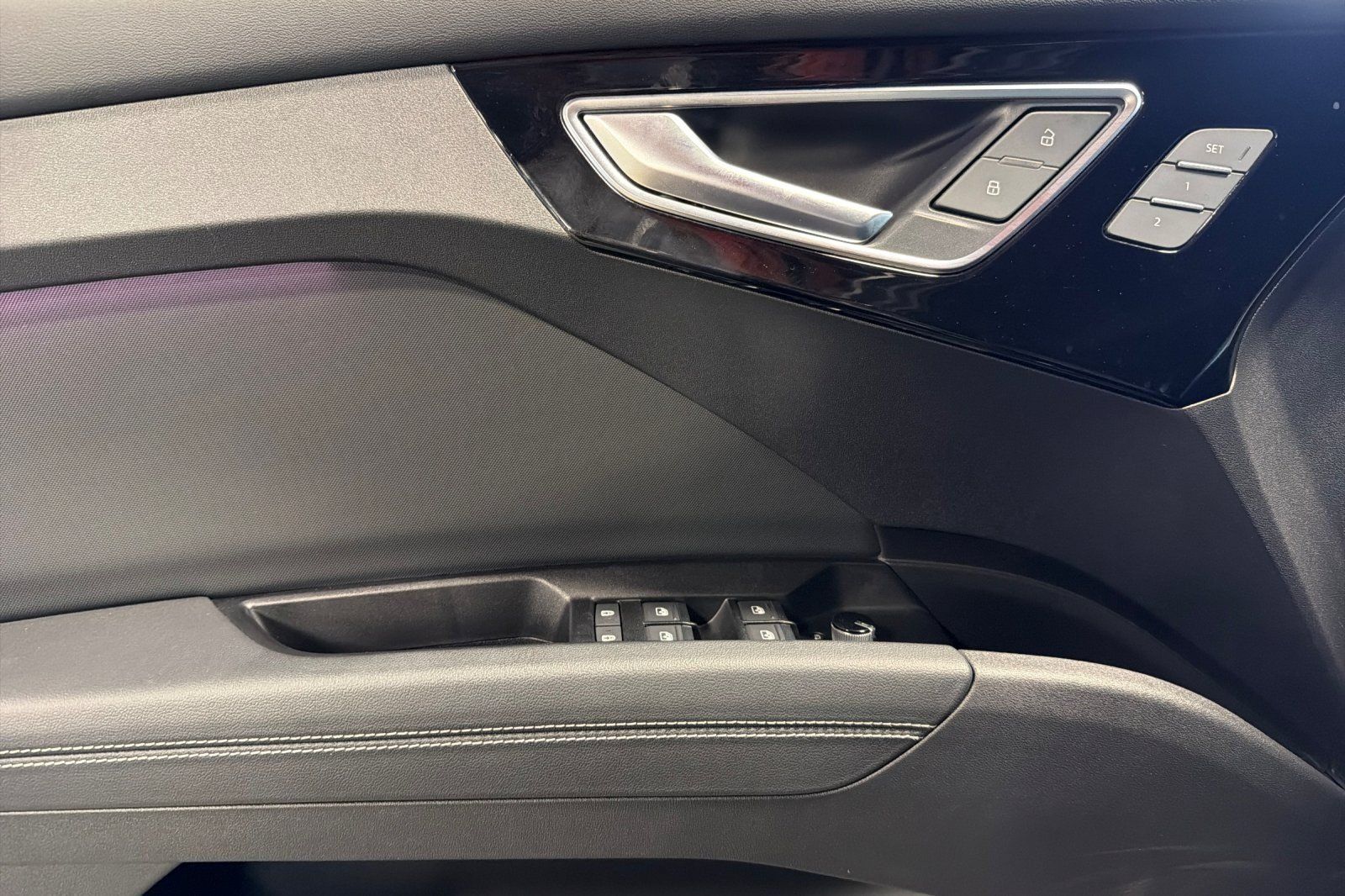 Certified 2023 Audi Q4 e-tron Premium Plus w/ Premium Plus RWD image 10