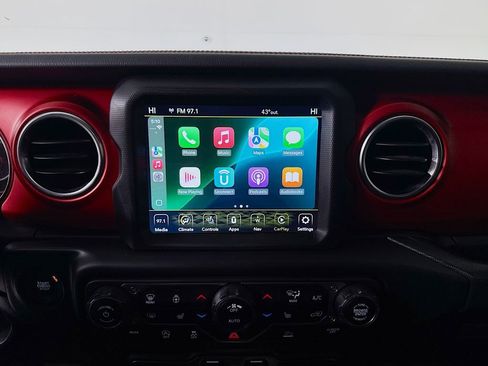 Used 2022 Jeep Wrangler Unlimited Rubicon w/ Cold Weather Group image 13