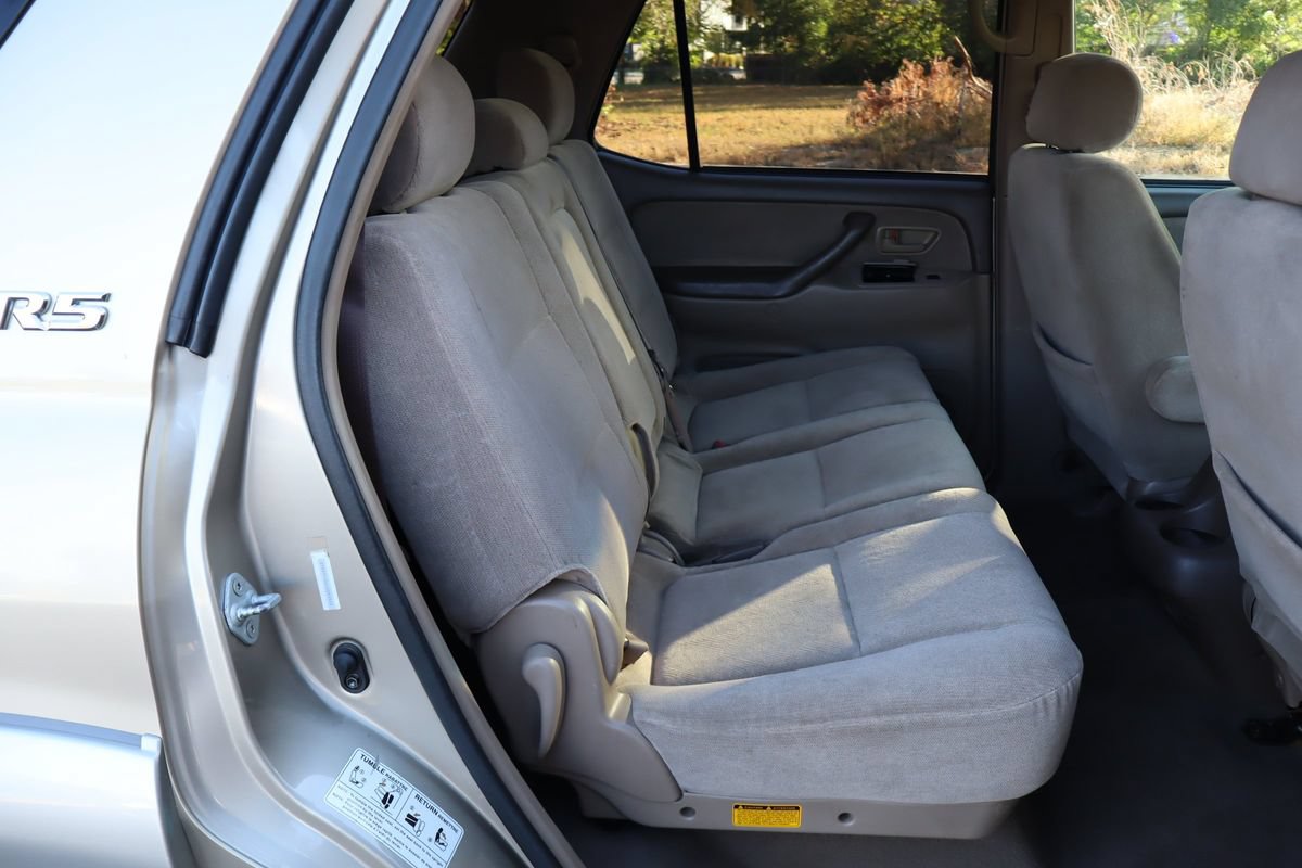 Used 2001 Toyota Sequoia SR5 AWD/4WD image 23