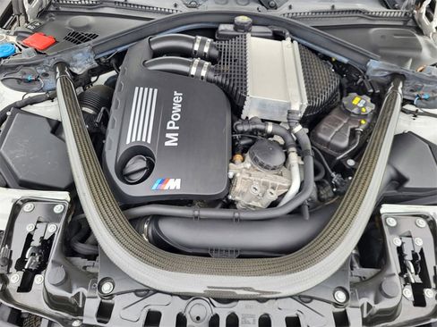 Used 2020 BMW M4 Convertible image 10