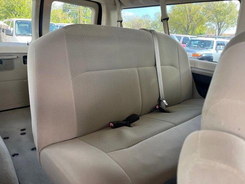 Used 2008 Ford E-350 and Econoline 350 XLT image 12
