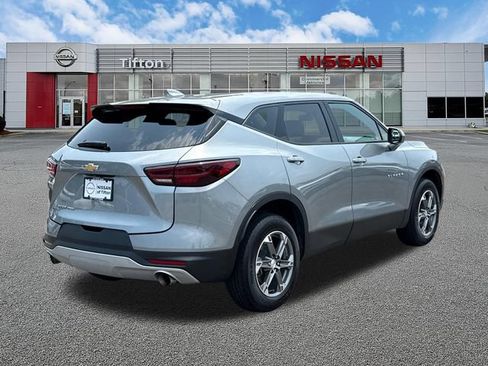 Used 2025 Chevrolet Blazer LT AWD/4WD image 7