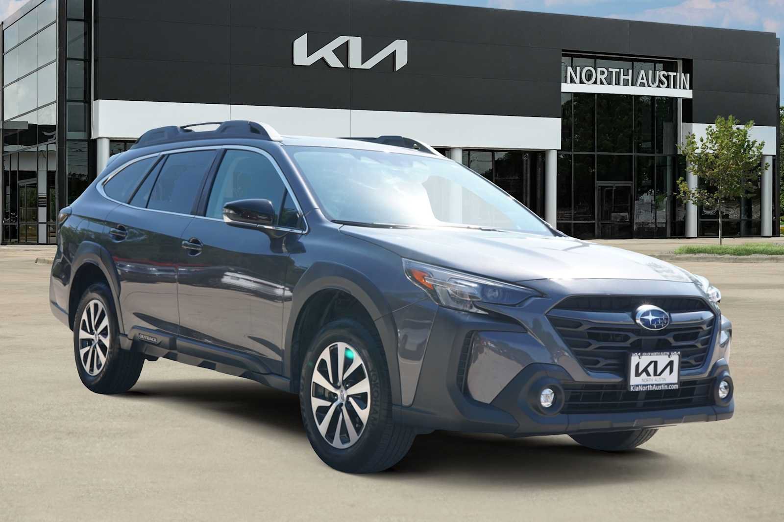 Used 2025 Subaru Outback Premium w/ Popular Package #1A AWD/4WD image 5