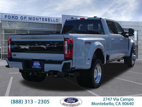 New 2026 Ford F450 Platinum w/ FX4 Off-Road Package AWD/4WD image 2