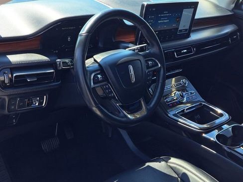 Certified 2022 Lincoln Nautilus Reserve w/ Equipment Group 201A image 9