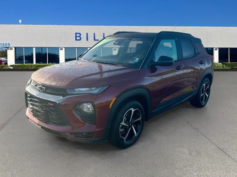 Used 2023 Chevrolet TrailBlazer RS w/ Sun and Liftgate Package FWD image 3