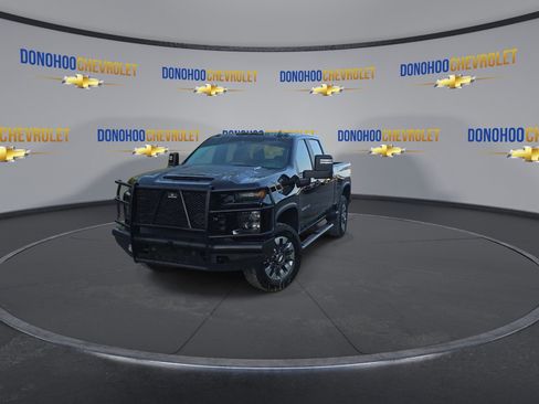 Used 2023 Chevrolet Silverado 2500 Custom w/ Custom Value Package AWD/4WD image 7