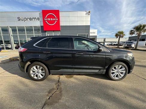 Used 2022 Ford Edge Titanium w/ Equipment Group 301A image 6