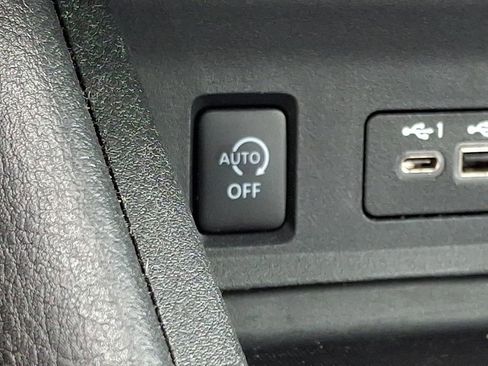 Used 2024 Nissan Sentra SV FWD image 23