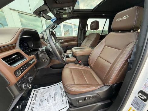 Certified 2024 Chevrolet Tahoe High Country AWD/4WD image 35
