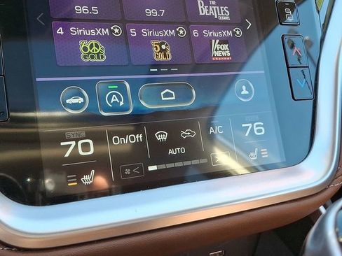 Used 2022 Subaru Outback Touring XT image 19