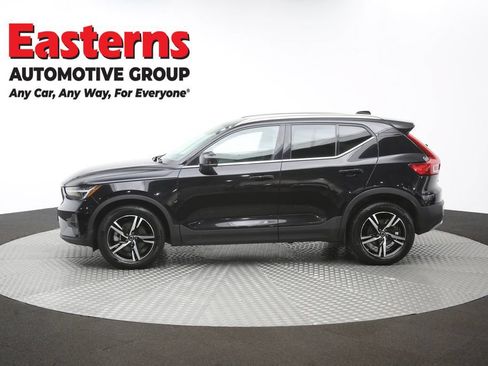 Used 2023 Volvo XC40 B5 Plus AWD/4WD image 60