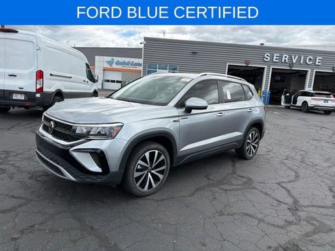 Used 2022 Volkswagen Taos SE FWD image 15