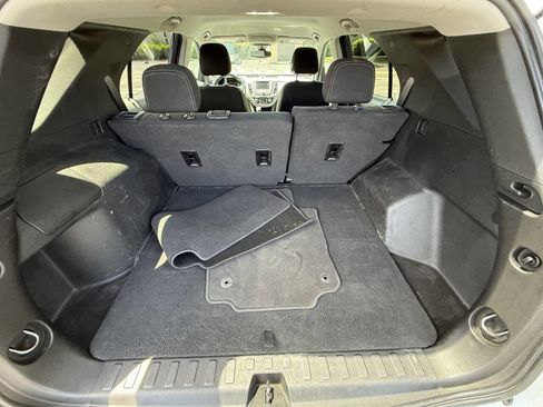 Used 2022 Chevrolet Equinox LS w/ LS Convenience Package AWD/4WD image 15