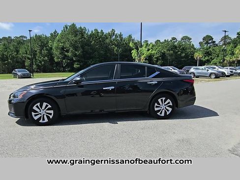 Used 2024 Nissan Altima 2.5 S FWD image 23