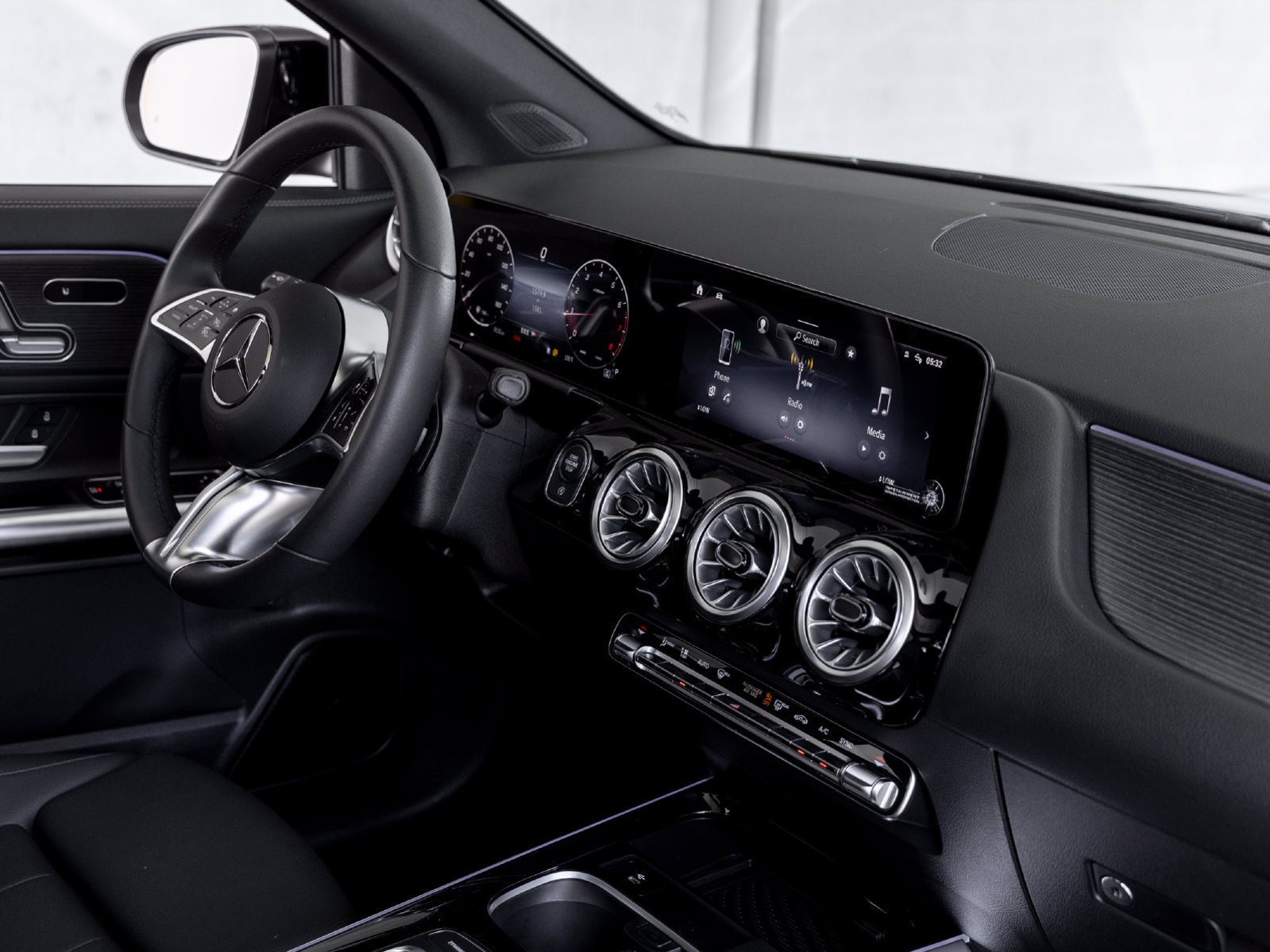 Certified 2026 Mercedes-Benz GLA 250 4MATIC image 31