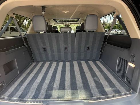 Used 2023 Lincoln Navigator L Black Label AWD/4WD image 19